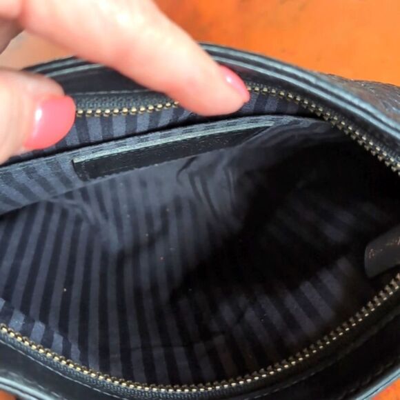 Vintage Coach Small Hudson Zip Black 🖤 Pebble Leather Crossbody - Picture 10 of 12